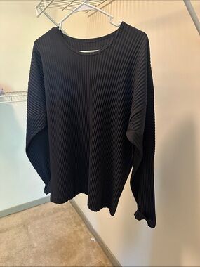 Issey Miyake Black Pleated Short Sleeve Tee